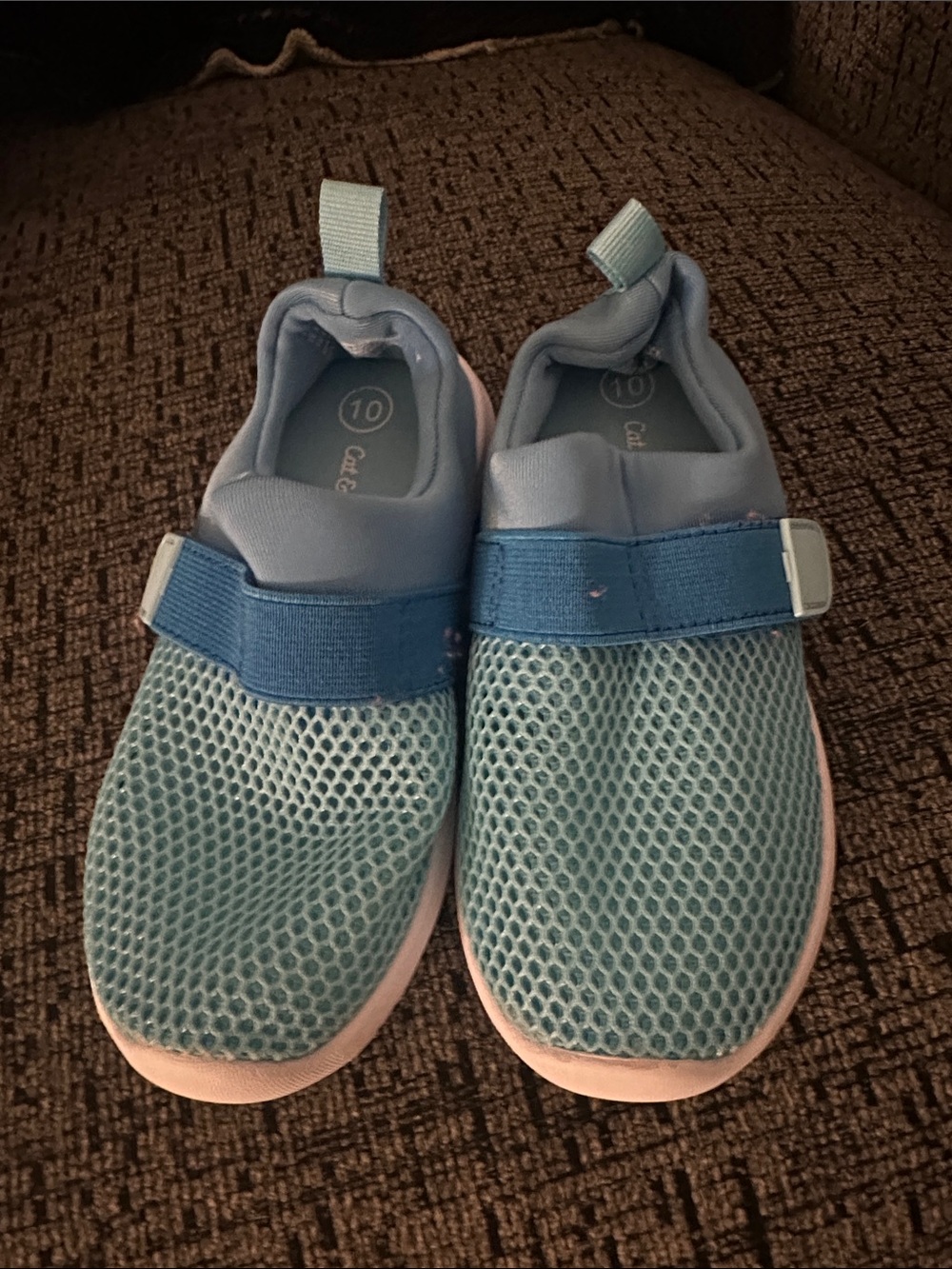 Cat & Jack Light Blue Kids Mesh Water Shoes with Hook Strap